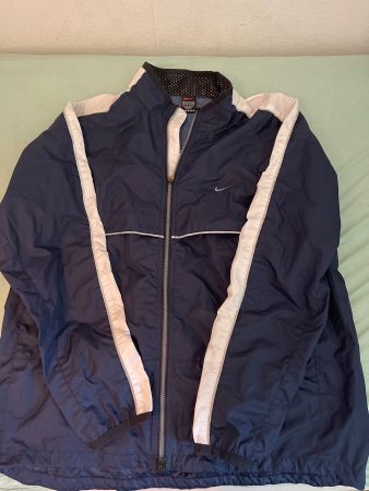 Nike Trainingsjacke dunkelblau mit weissen Streifen L