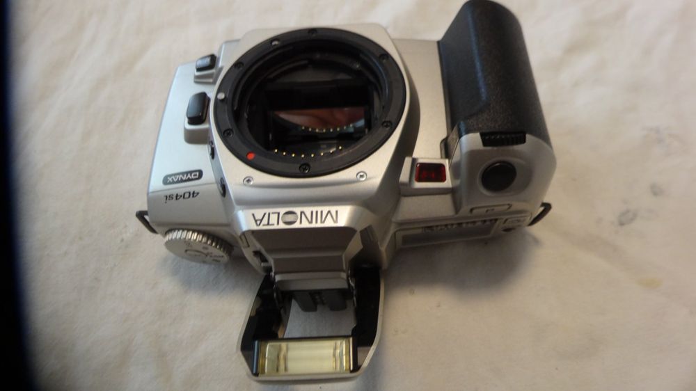 Minolta Fotocamera: MINOLTA DYNAX 404si SPI REF AF FILM KAERA.NUR GEHAUSE.LÄÜFT – Usato da zürich venduto da ahmad01 7
