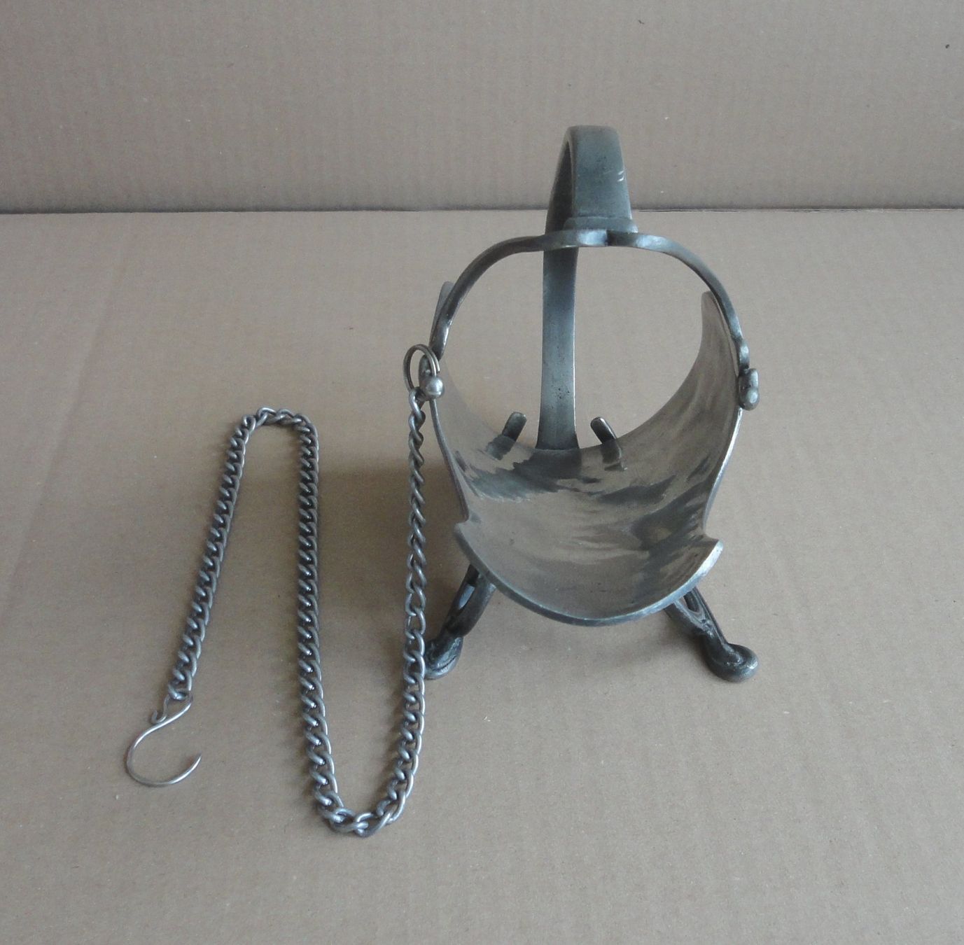 Portabottiglie: Weinflaschen-Halter aus Zinn – Usato da zürich venduto da parts5060 2