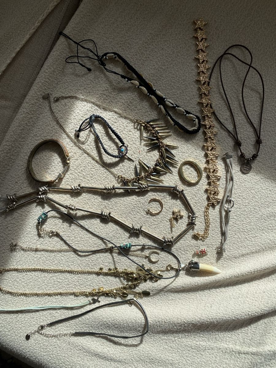 Altri gioielli: Lot bijoux fantesie – Usato da Küssnacht am Rigi venduto da FFKA