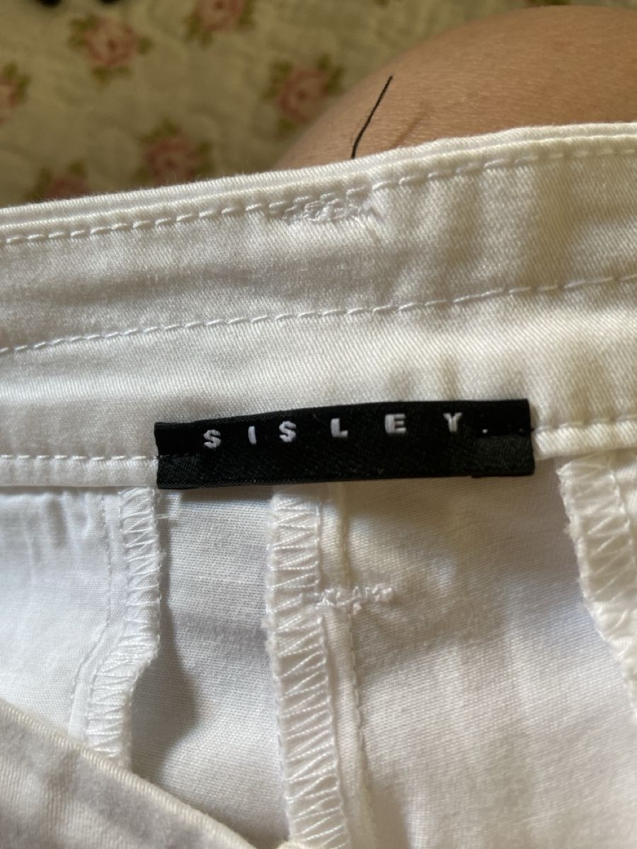 Sisley Pantaloni: Pantalon blanc taille 42 bon état – Usato da Bouveret venduto da lescopinesdabords 2