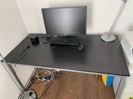 Bürotisch schwarz 140x70x74; Abholung bis 23.7. Abend