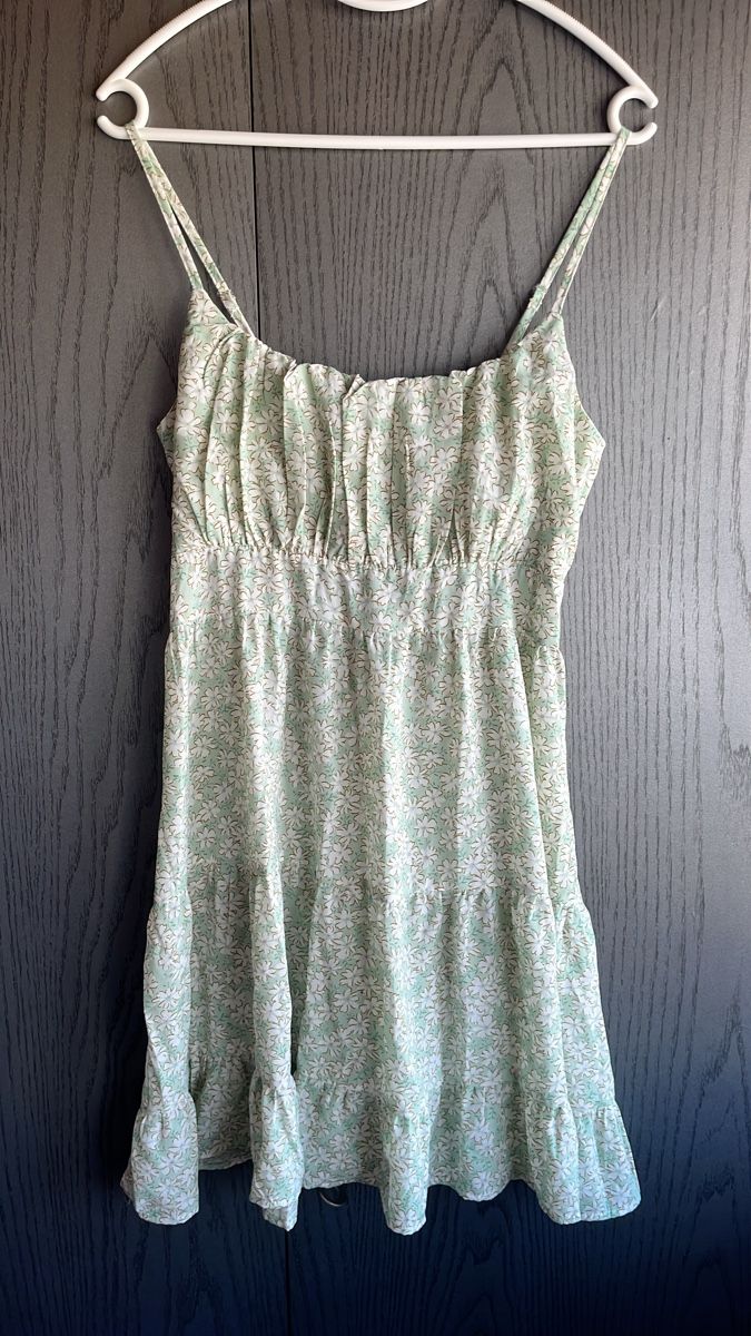 Shein Vestiti: Robe d'été fleurie verte – Usato da Le Locle venduto da Ophelhugy