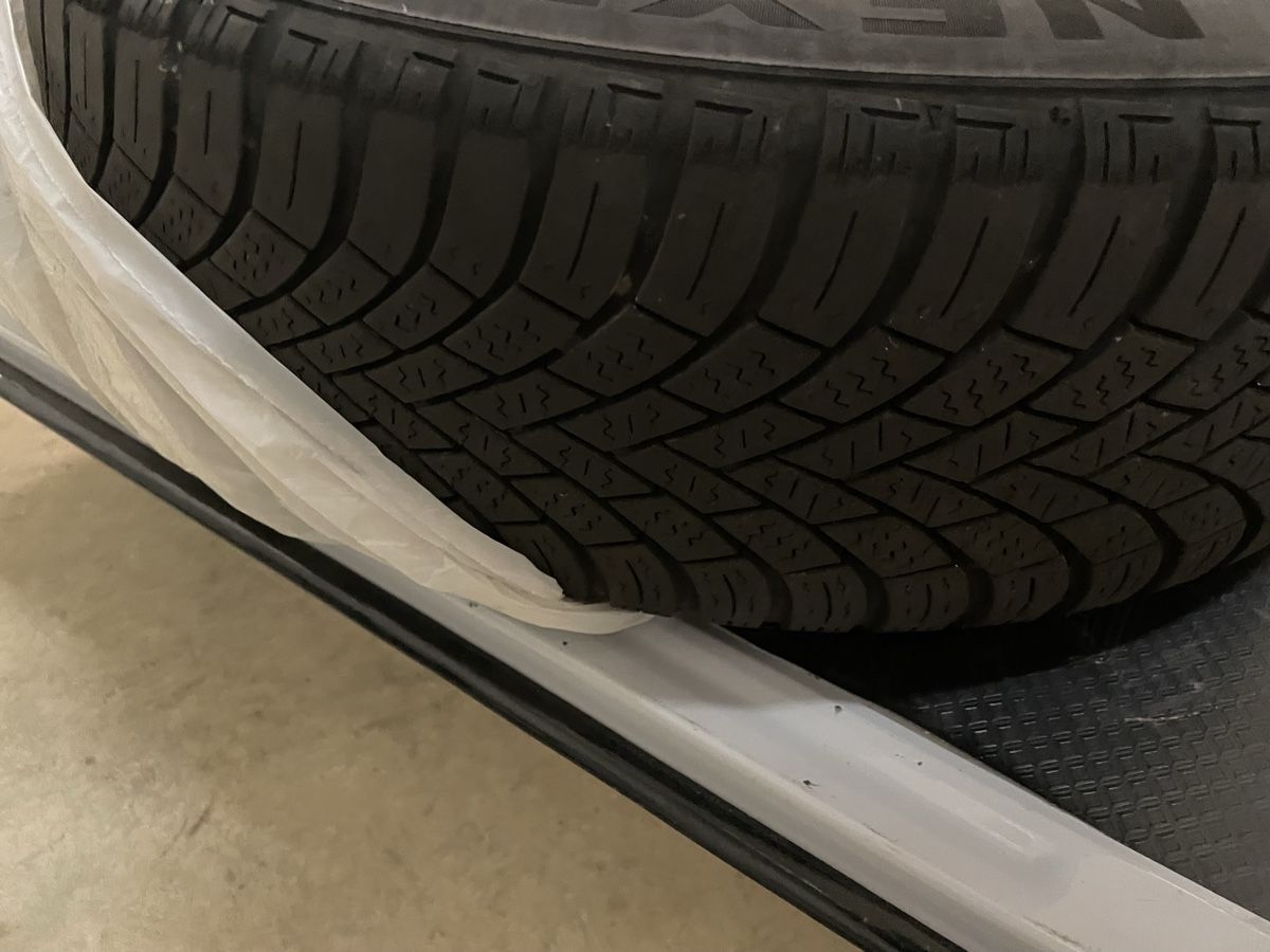 Pneumatici & Ruote complete: Fiat 500 Winterrad 175/65R14 Nexen – Usato da Wangen an der Aare venduto da Surfer89 4