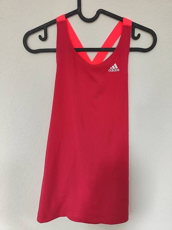 Tops: Top Adidas sport  – Gebraucht aus Bercher von TBarra