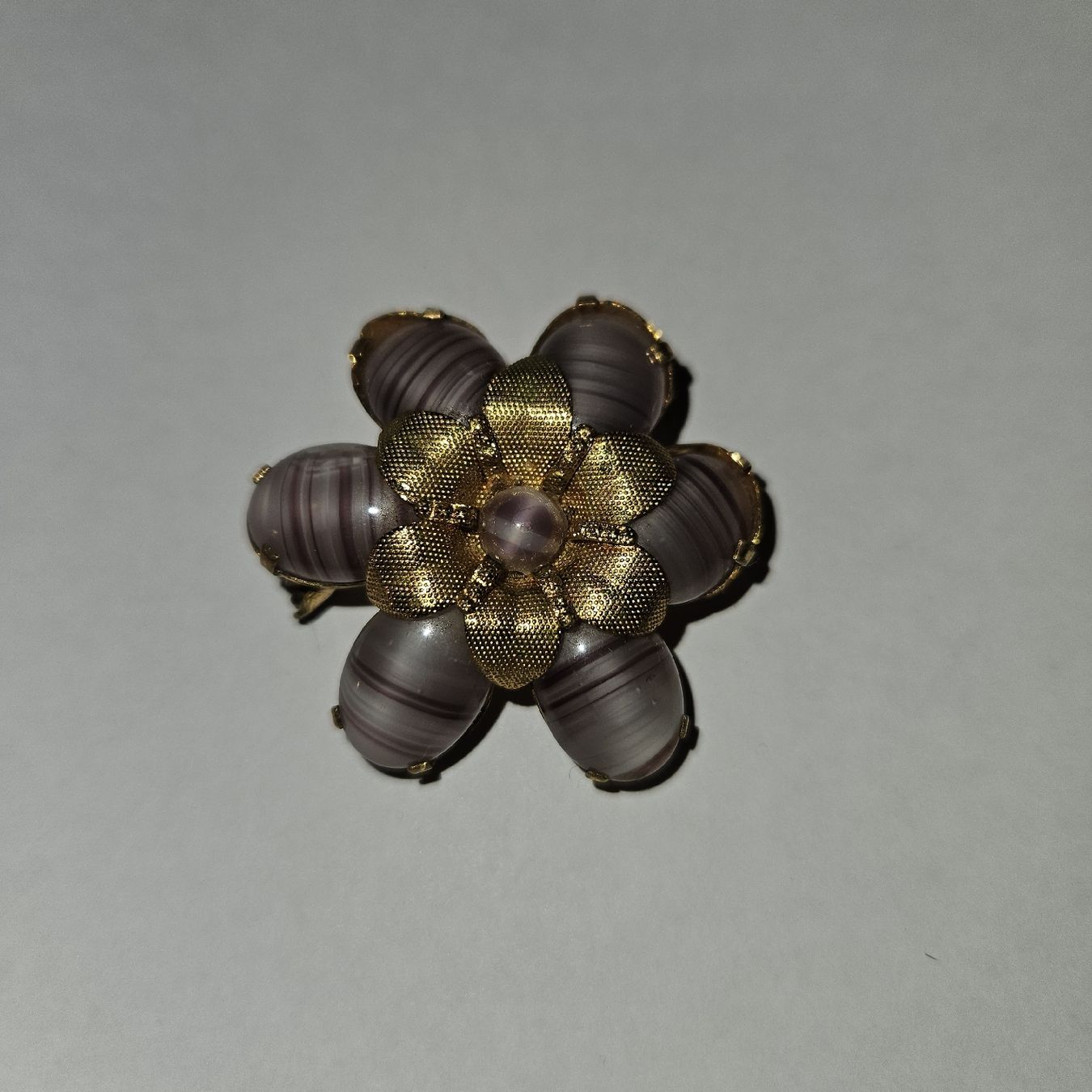 Spille & Fermagli: Goldene Brosche Blume mit Steinen SIGNED Bijoux – Usato da Kriens venduto da gra_fhn7 2