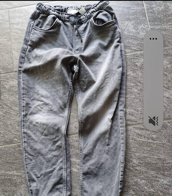 Hosen: Hose – Gebraucht aus Uznach von van_xr7r