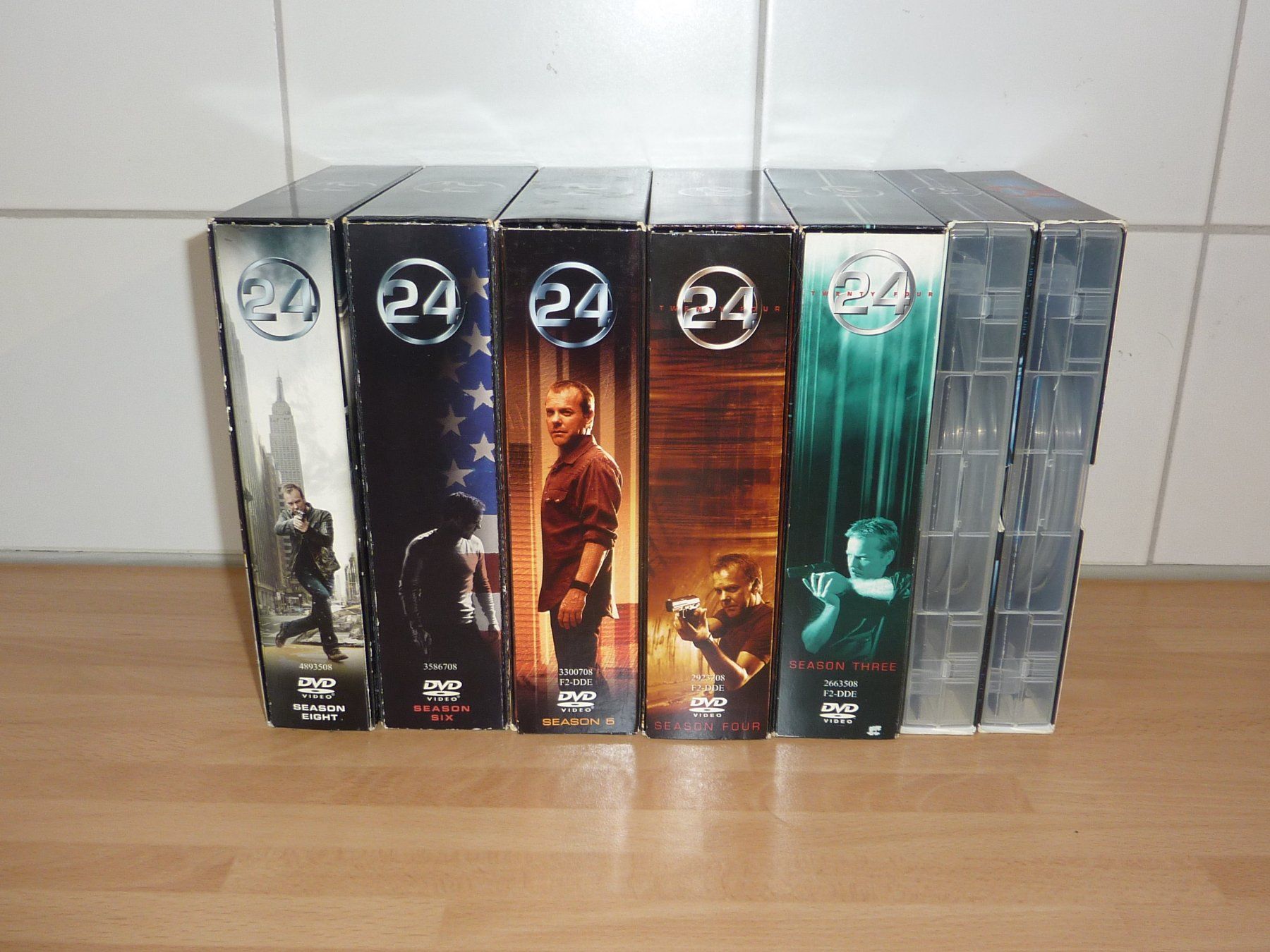 Tous les DVDs: 24 Jack Bauer  Staffel 1 - 7 – D'occasion à Niederscherli par Zahnd1 1