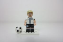 LEGO Minifigur CMF DFB - Bastian Schweinsteiger