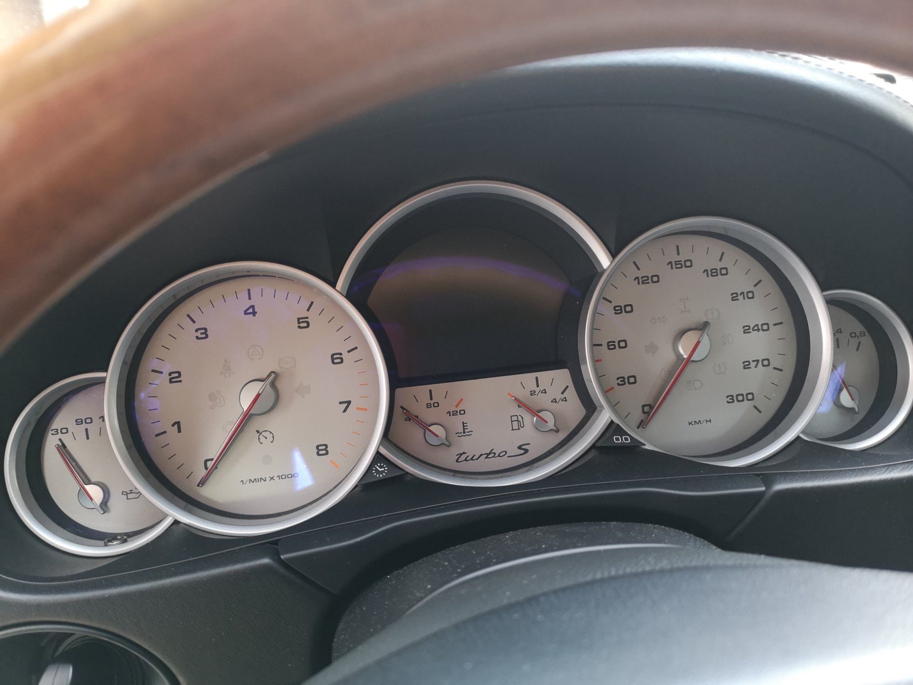 Porsche Automobili: Porsche Cayenne Turbo S – Usato da Klosters Dorf venduto da Baky61 6