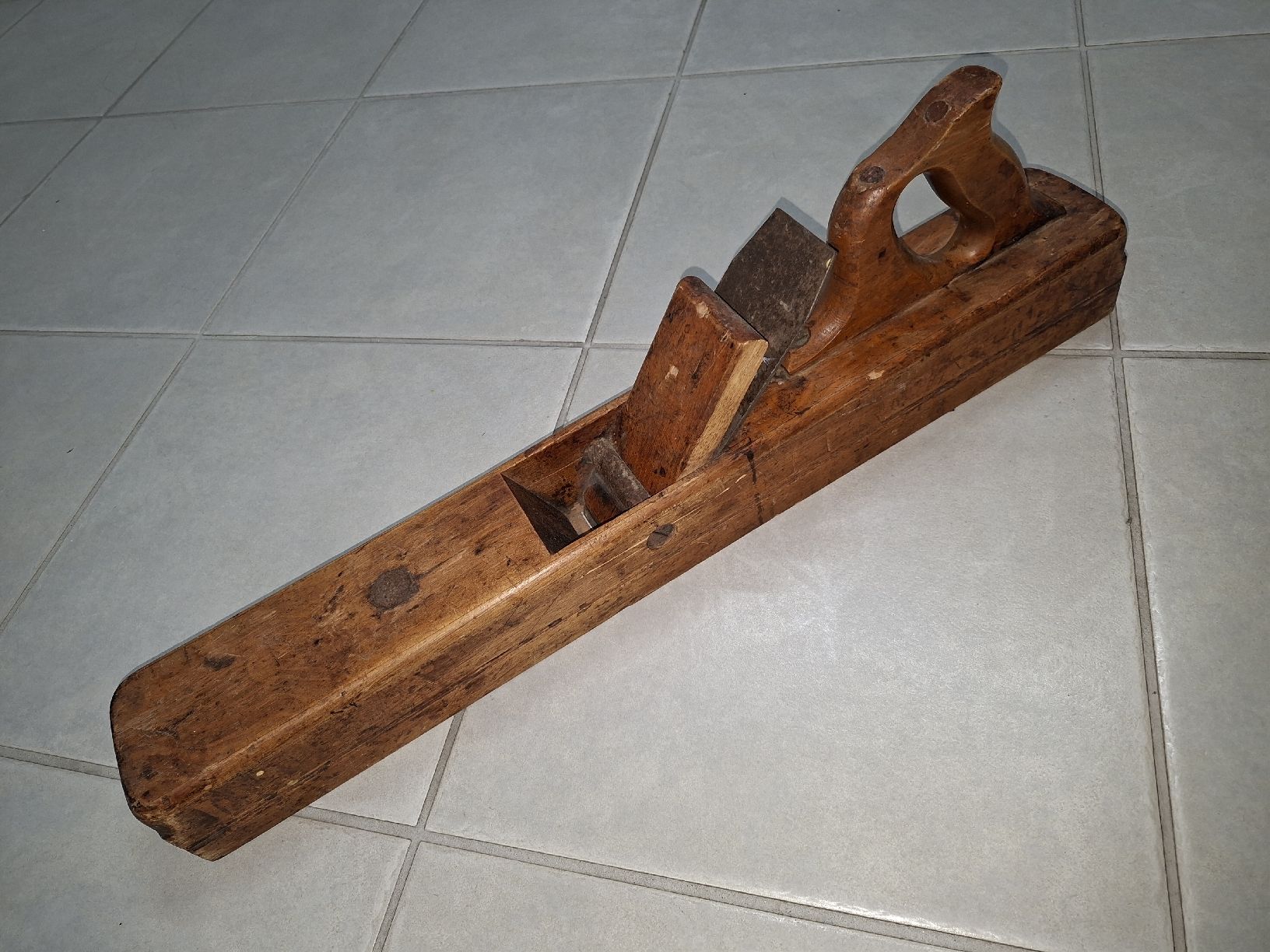 Tutti gli attrezzi: Antiker 60 cm Hobel – Usato da Cham venduto da Roli692