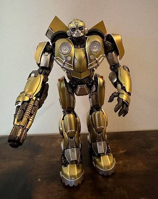 Statuette: Transformers : Bumblebee DLX Gold Edition Limitiert – Usato da St. Gallen venduto da ManuelSt. 2