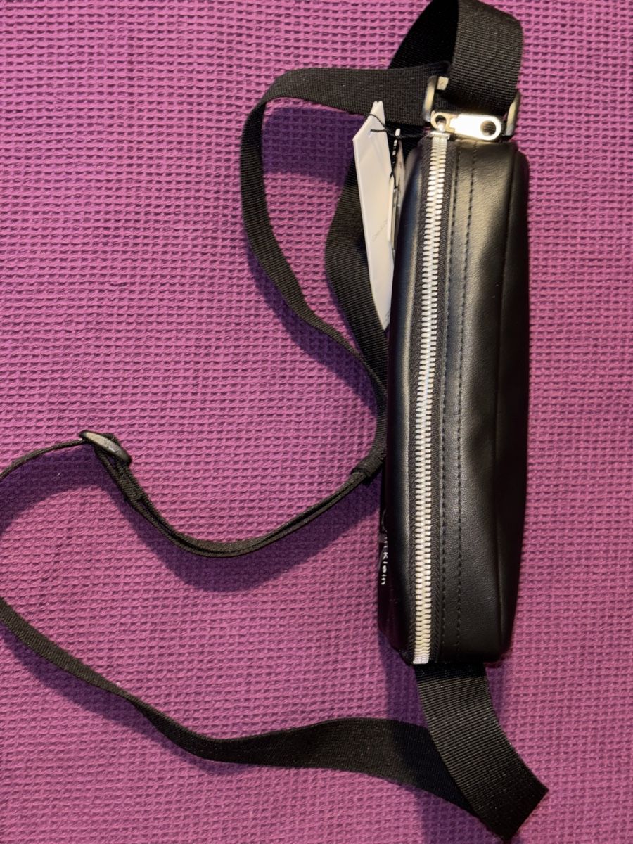 Calvin Klein Borse: Calvin Klein schwarze Tasche  – Nuovo e nell'imballaggio originale da Zürich venduto da Dim777 2