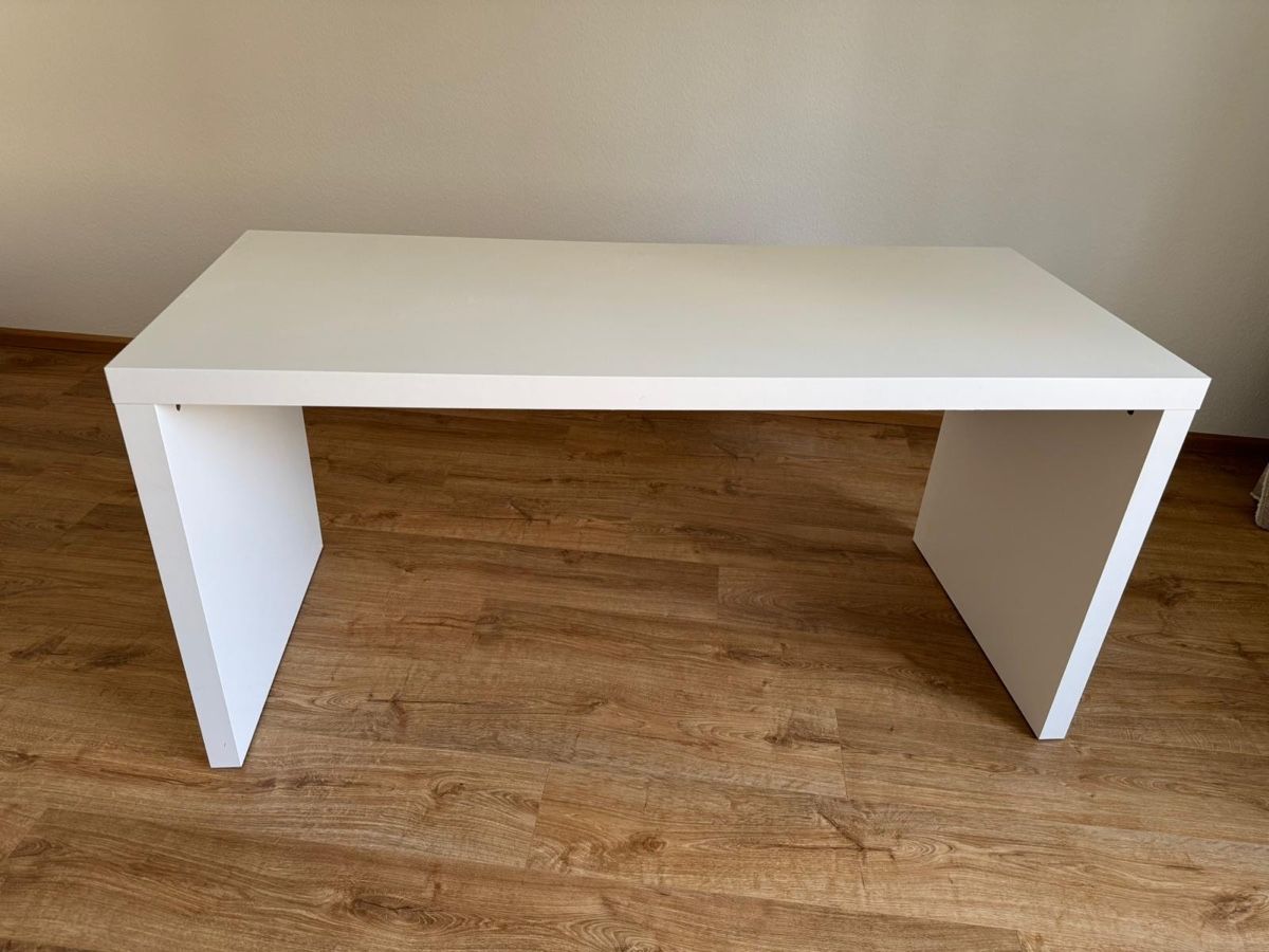 Scrivanie: Ikea Schreibtisch Malm – Usato da Riehen venduto da lau_2dnx 2