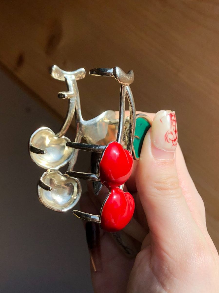 Haarschmuck: Pince à cheveux cerise – Gebraucht aus Bulle von sop_ct6x 1