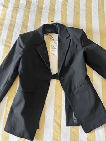 Blazer with open back 