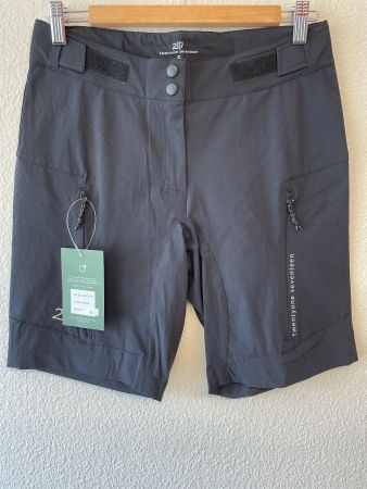 NYKIL ACTIVE SHORT Women