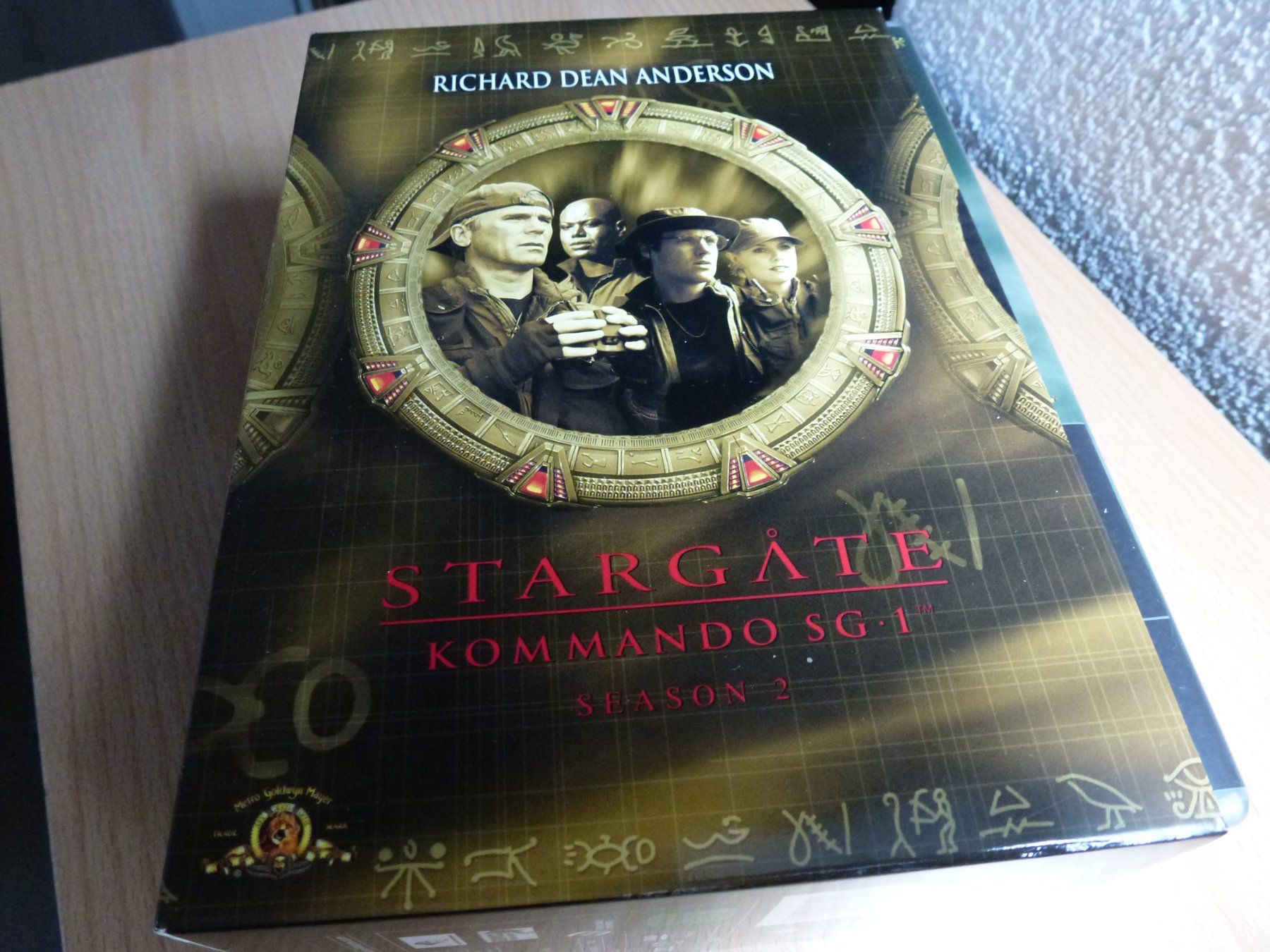 Tutti i DVDs: Stargate Staffel 2 (6DVD) – Usato da Hombrechtikon venduto da Maloev17
