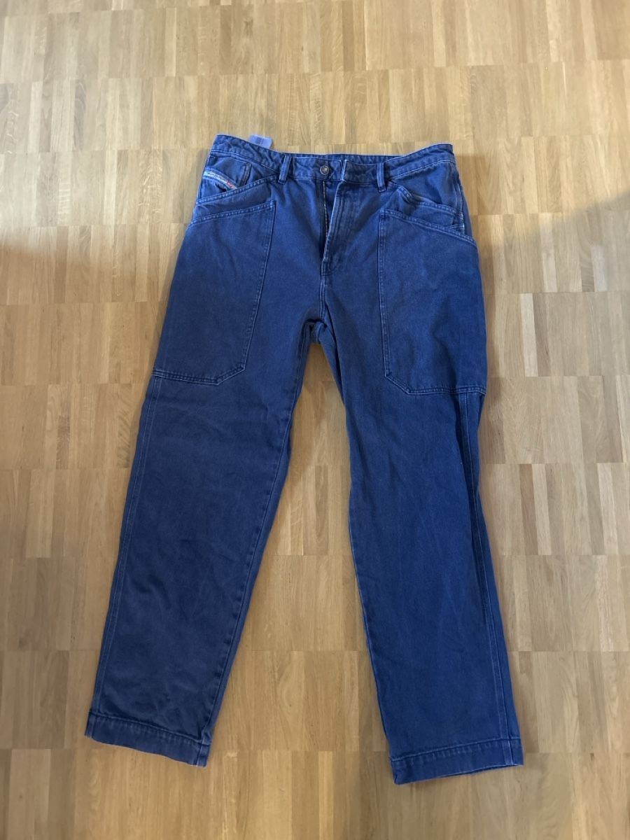 Diesel Pantaloni: Diesel Carpenter Pants 34x32 navyblue – Usato da Niederuzwil venduto da stoeljucki