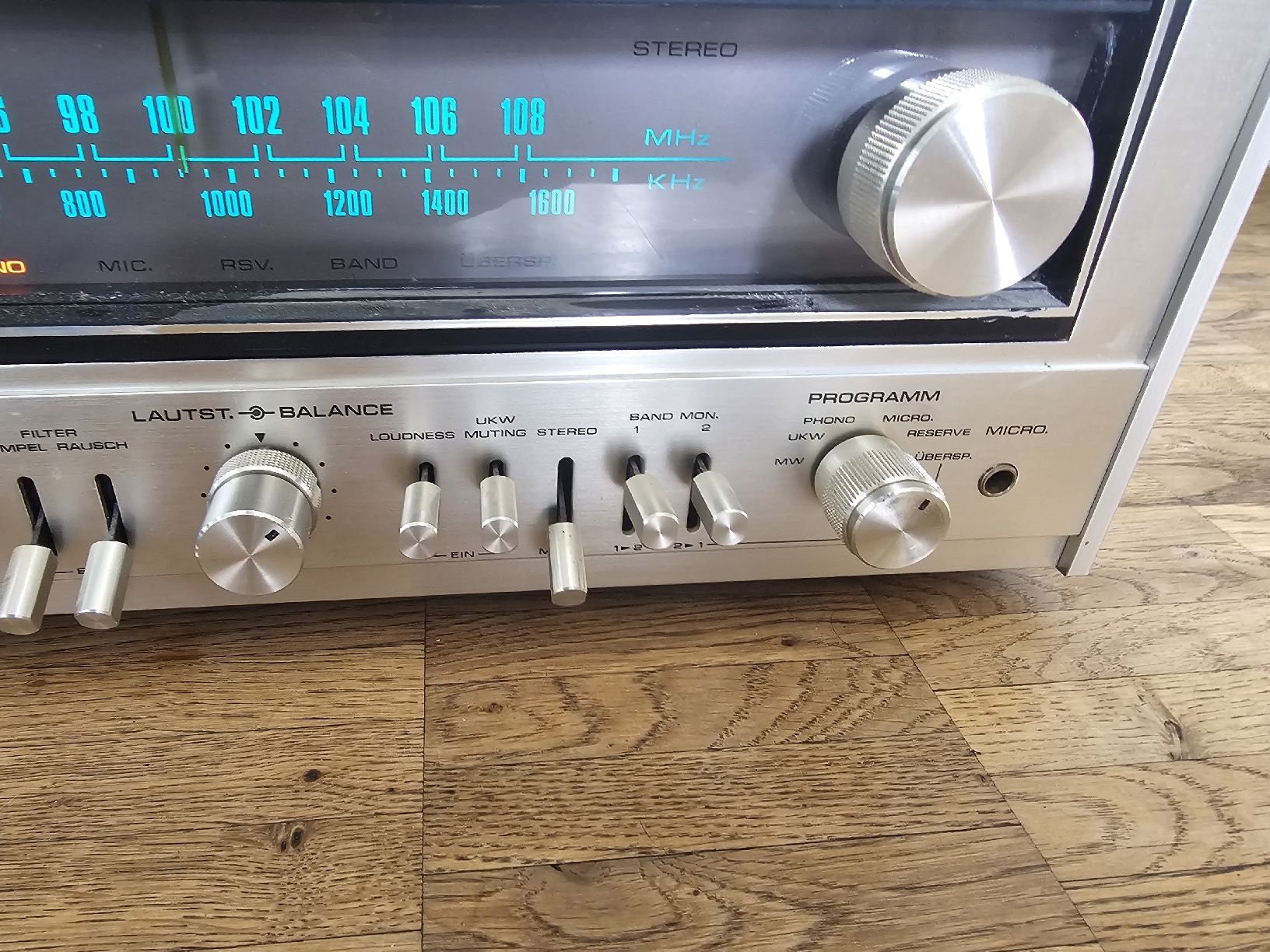 Receiver: Nikko 8085 Receiver silber Stereo UKW MW gebraucht – Gebraucht aus Aeugstertal von Levo84 1