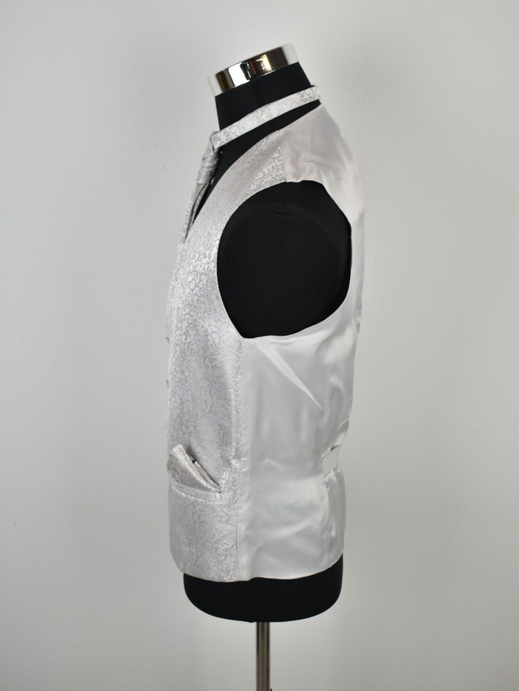 Gilet & Giacche: Wilvorst Anzugweste, Krawatte & Einstecktuch, Gr.M – Nuovo (secondo la descrizione) da Nürensdorf venduto da 2ND_STORY 2