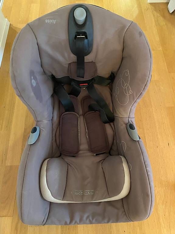 Maxi-Cosi Seggiolini per auto: Kindersitz – Usato da Zürich venduto da mimi091
