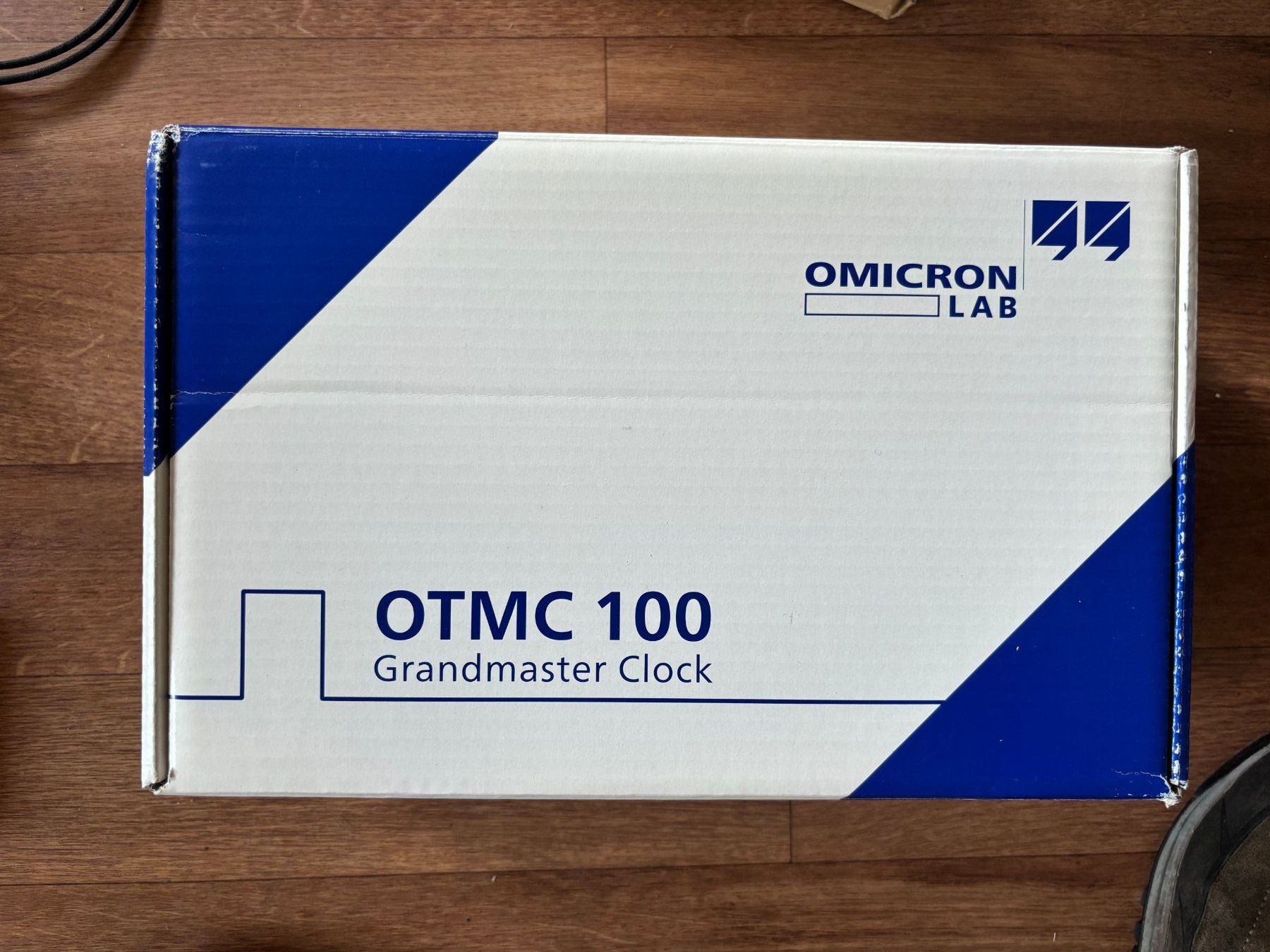 Mesurer: Omicron OTMC 100i Grandmaster Clock (PTP-Zeitserver mit GPS- – D'occasion à Basel par due_z7qf 2