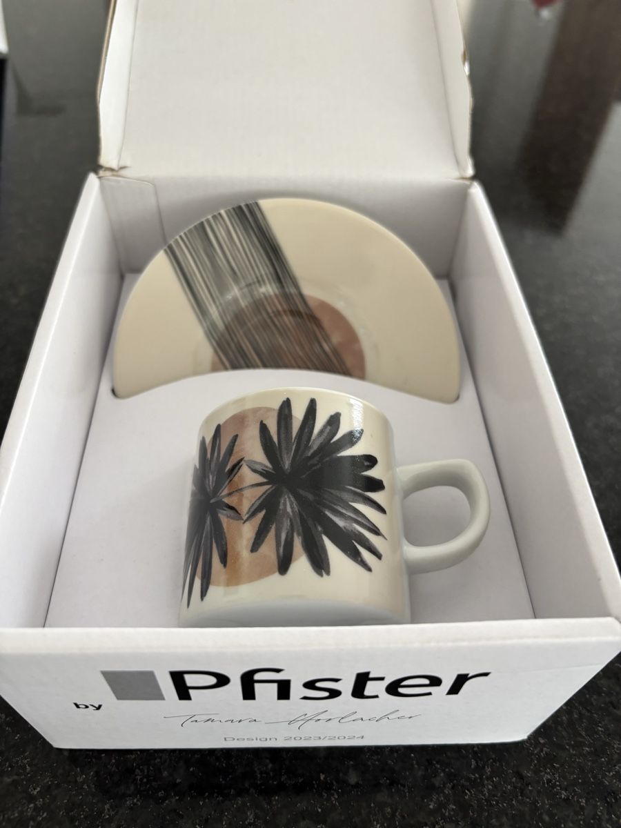 Pfister Tazze: Sammeltasse Pfister 2017/2018 – Nuovo e nell'imballaggio originale da Büsserach venduto da Zimtstaernli19
