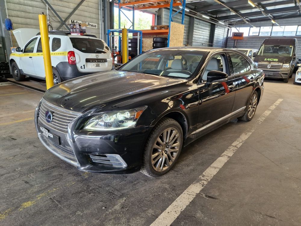LEXUS LS 600h 5.0 V8 excellence AWD Automatic 1