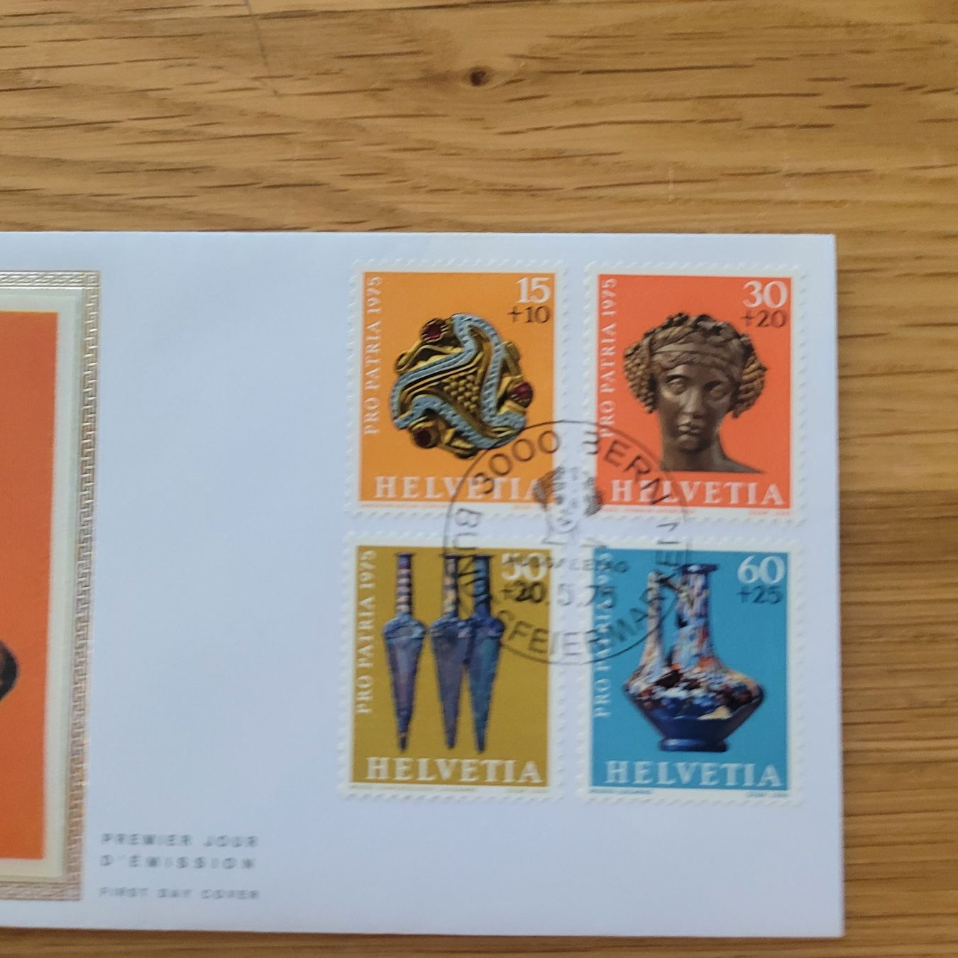 Tutti i francobolli: FDC mit Seidenbild Pro Patria 1975 – Usato da Biel/Bienne venduto da Destockweb 1