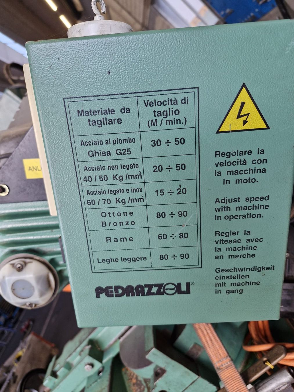 Scies: Kreissäge mit Kühlschmierung - Gebraucht – D'occasion à Langenthal par Calag 4