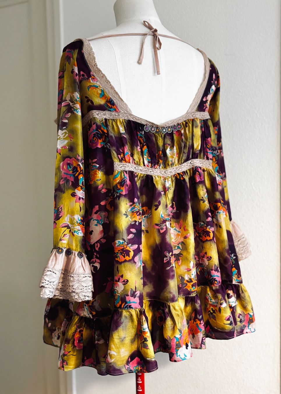 Odd Molly Tuniche: Odd Molly silk blouse - size 1 – Usato da Cully venduto da Maar_K 1