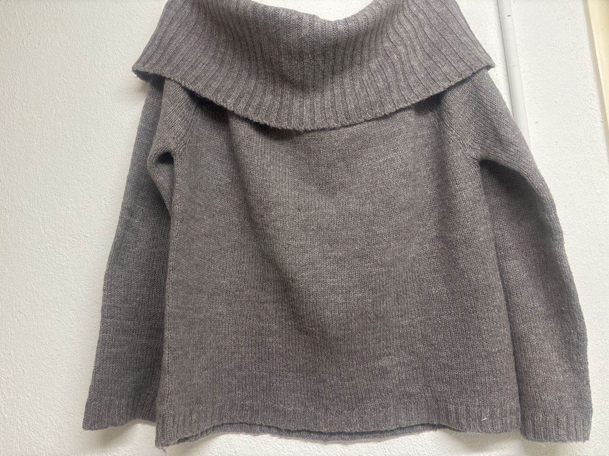 Maglioni & Felpe: Damen Pullover Chicoree grau Grösse XL Schulterfrei (No) – Usato da Wallisellen venduto da ASZT