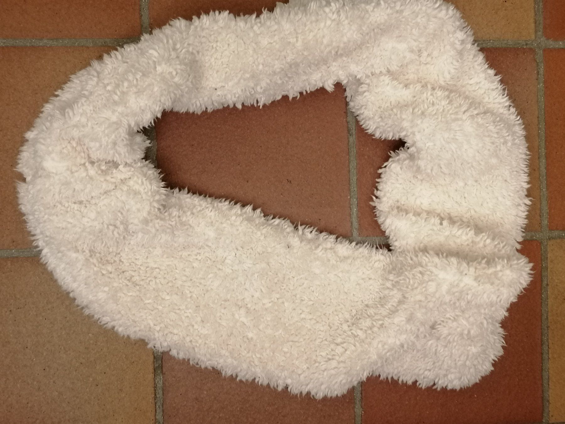 Sonstige Mädchenkleider: Kuscheliger Loop/ Schal – Gebraucht aus Solothurn von Shanty.20 1
