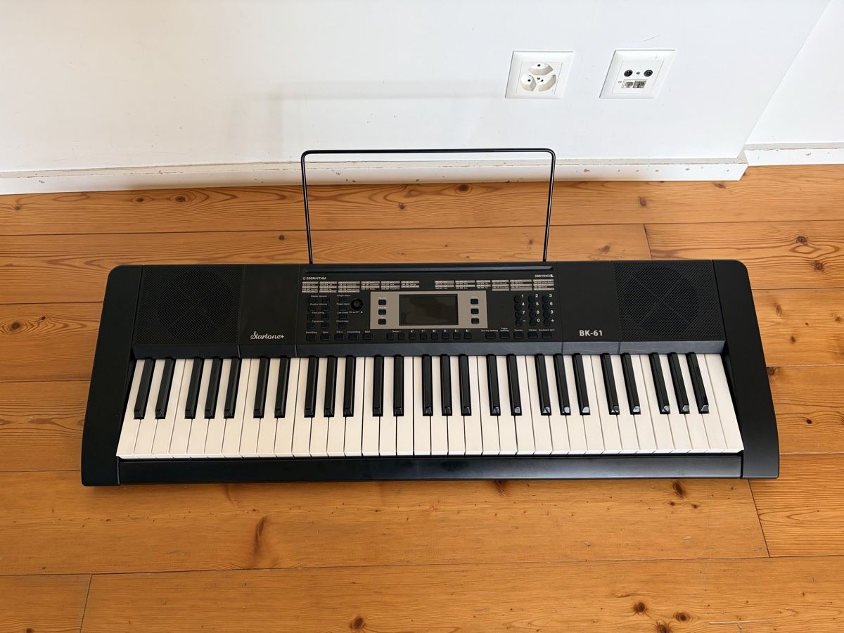 Musikinstrumente: Piano Keyboard Startone BK-61 – Gebraucht aus Zürich von warioner