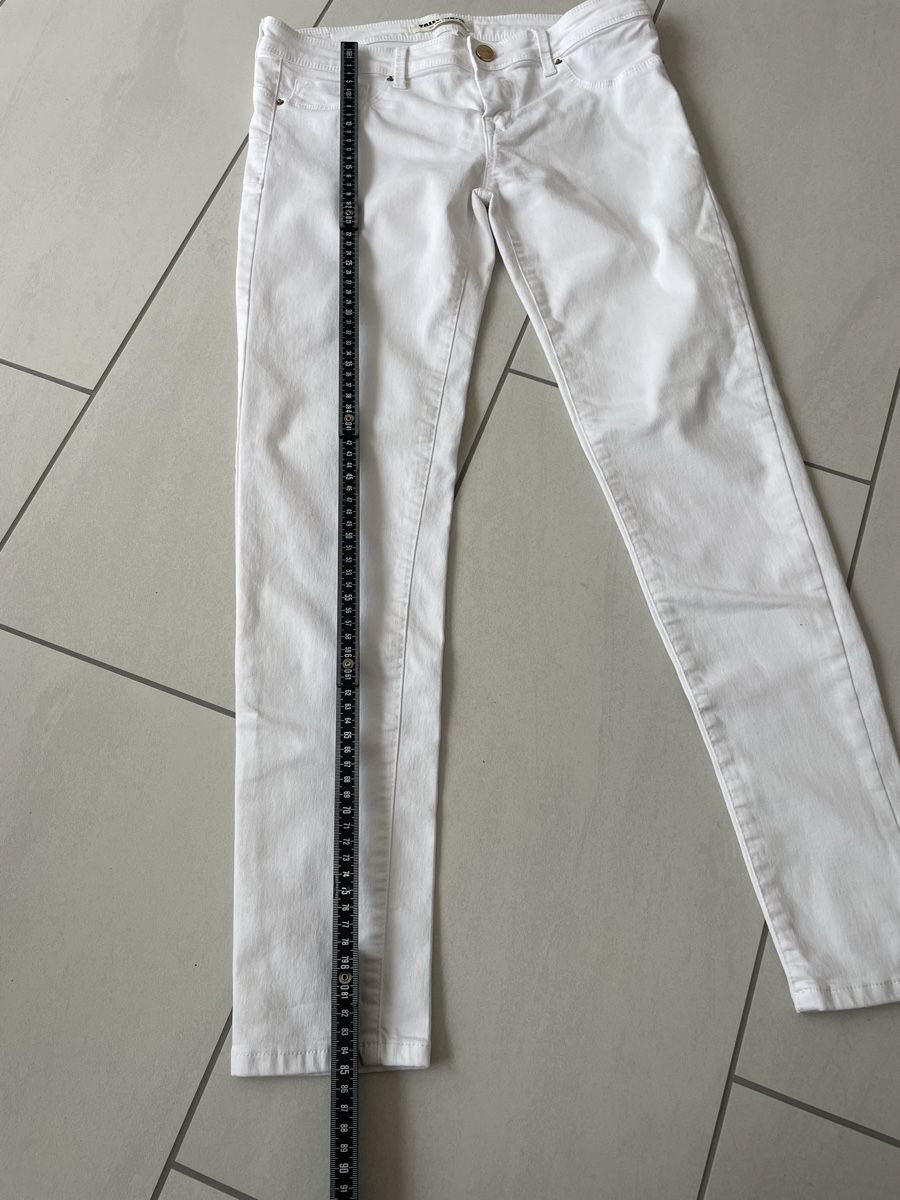 Pantaloni: Weisse Damenhose Gr M – Usato da Rüti ZH venduto da kar_xx9l 2