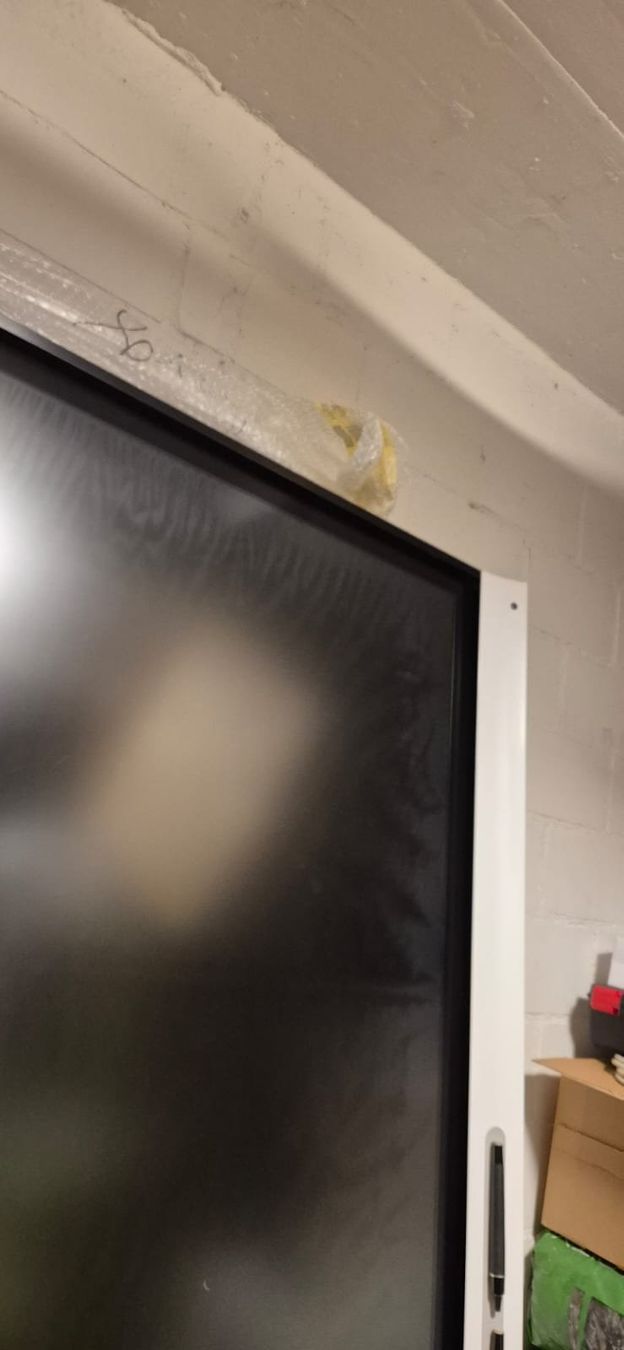 Monitor: LETZTES STÜCK 75" Touch Bildschirm – Usato da Zürich venduto da Toetsch 4