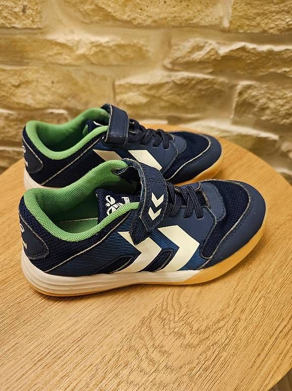 Chaussures garçon: Hallenturnschuhe Gr. 32 – D'occasion à La Heutte par tau_5vvl 2