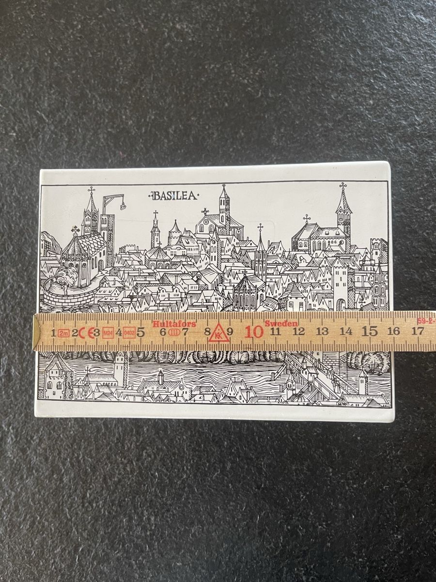 Portagioie: Vintage Basel Holzbox mit Keramikdeckel – Nuovo (secondo la descrizione) da Laufen venduto da car_2fnm 2