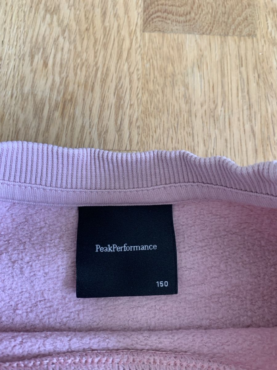 Peak Performance Pulls et sweat-shirts: Peak Performance Mädchen Pullover – D'occasion à Oberkirch LU par karen5 1