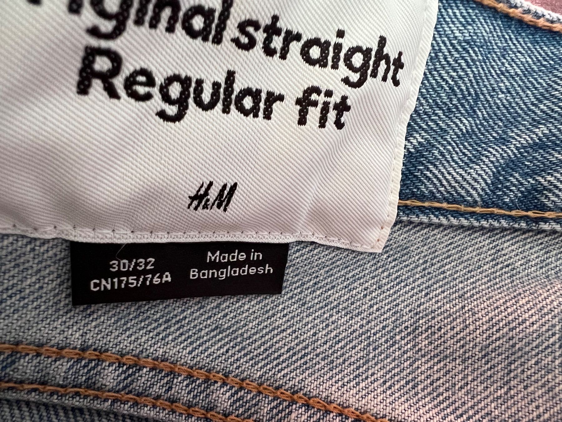 H&M Pantaloni: Jeans Straight, Regular Fit, 30/32 – Usato da Walzenhausen venduto da Cerna007 1