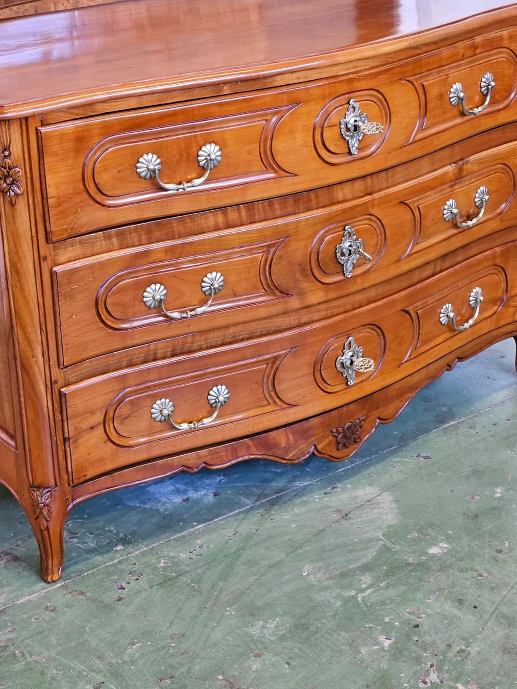 Cassettiere: Antike Kommode Louis XV Kirschbaum – Usato da Buchs AG venduto da Marcolino08 1