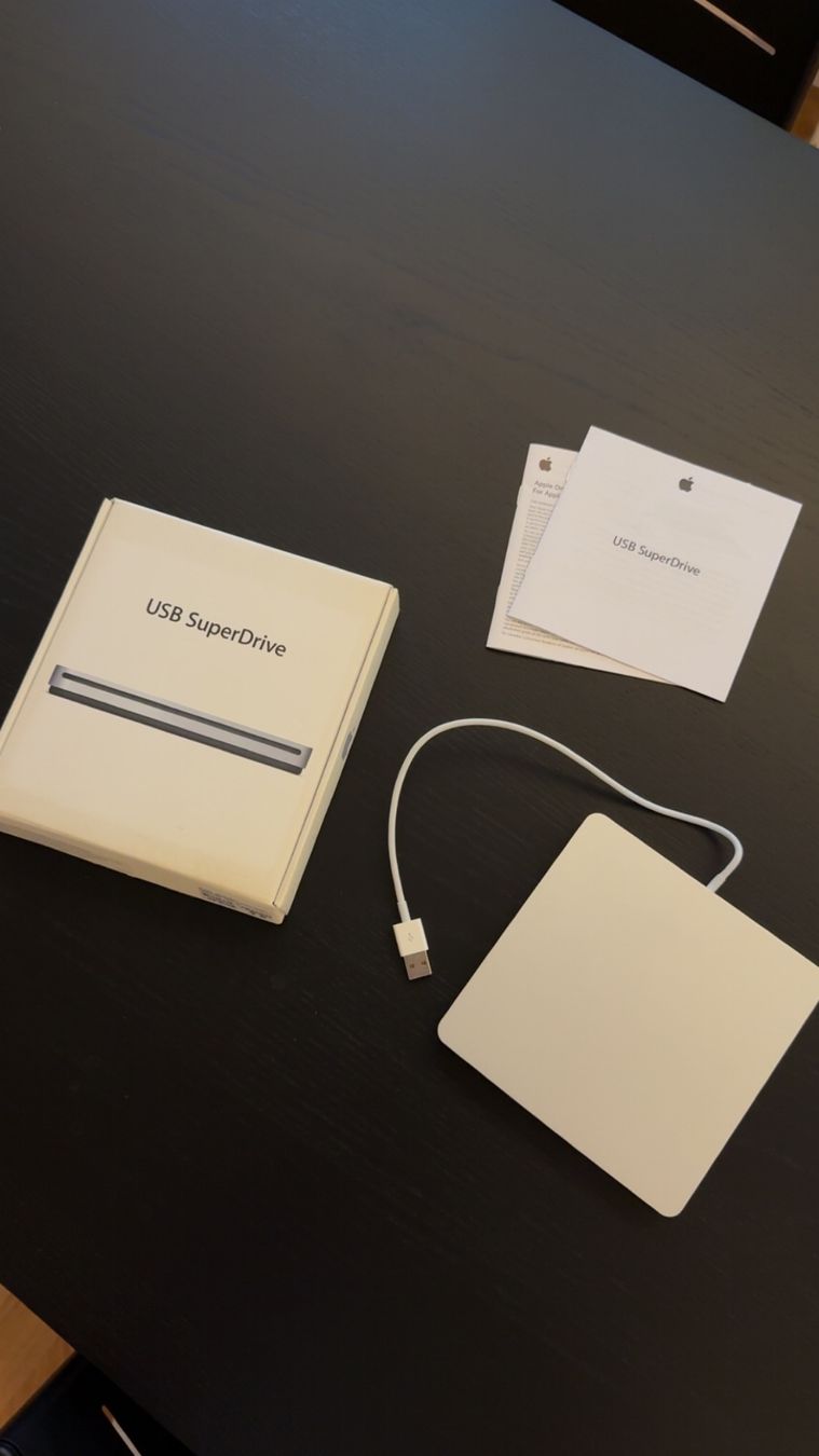Apple Systèmes audio & multimédias: Apple USB SuperDrive – D'occasion à Dietikon par Welkins
