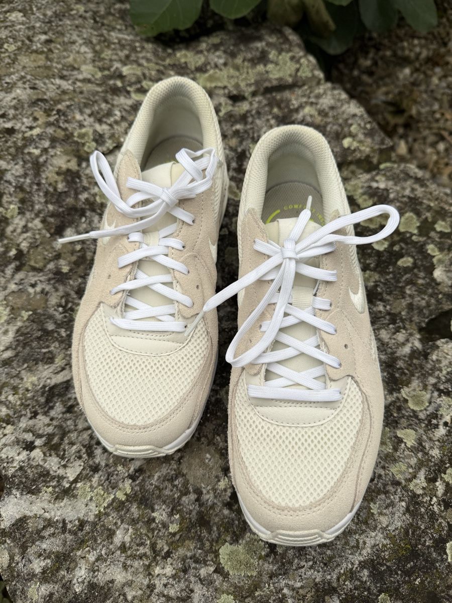 Nike Chaussures femmes: NIKE AIR MAX DAMEN – D'occasion à Kölliken par deleina