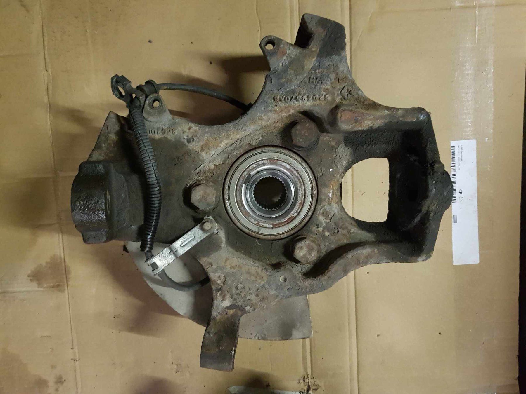 Dodge Tutti pezzi di ricambio auto: Achsschenkel vorne für Dodge Durango – Usato da Niedergösgen venduto da usc_8qc6 2
