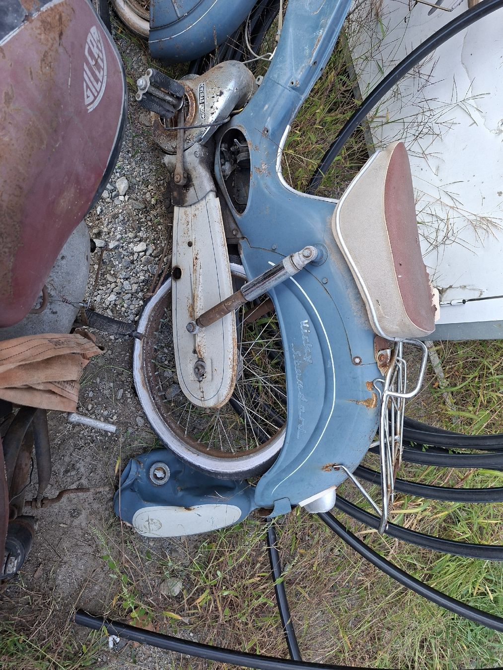 Strasse: GILERA + VICKY STANDARD AB 1FR – Defekt aus Cevio von BiadiciN 2