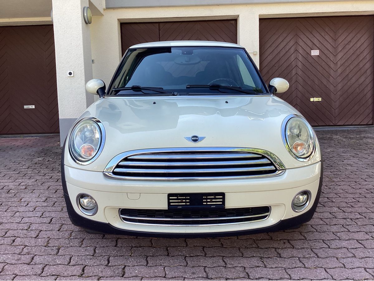 Mini Autos: Mini Cooper – D'occasion à Einsiedeln par pioneertv 4