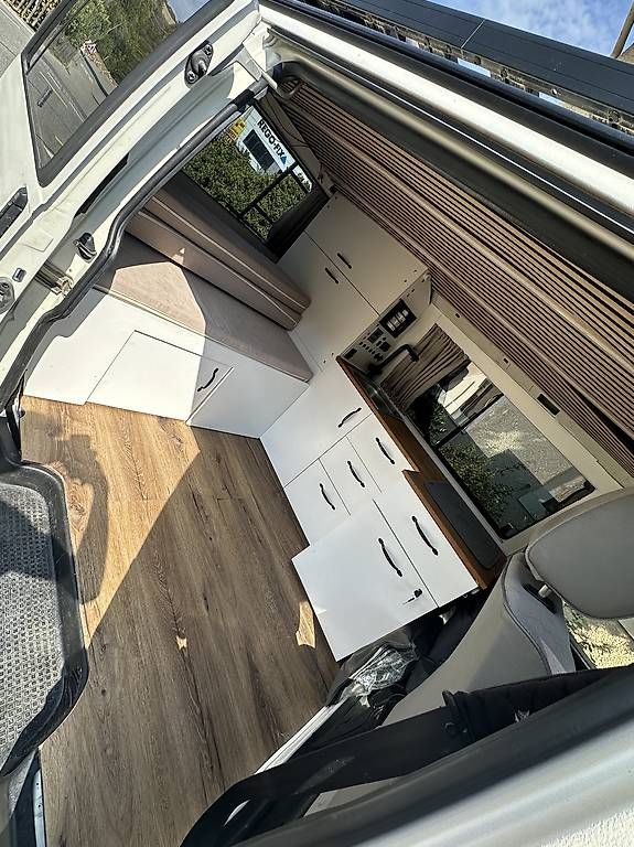 Veicoli da campeggio: VW T4 Camper Ausbau – Usato da Sissach venduto da Sebbii