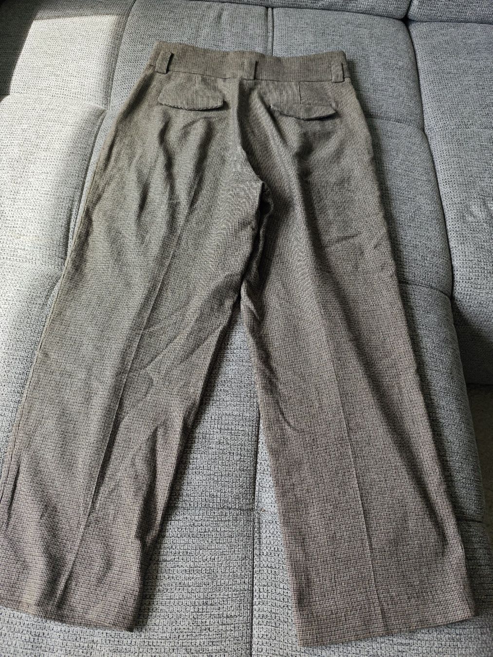 Massimo Dutti Pantaloni: Massimo Dutti Wool Blend Trousers - Size 38 – Usato da Zürich venduto da alu_dzr7 1