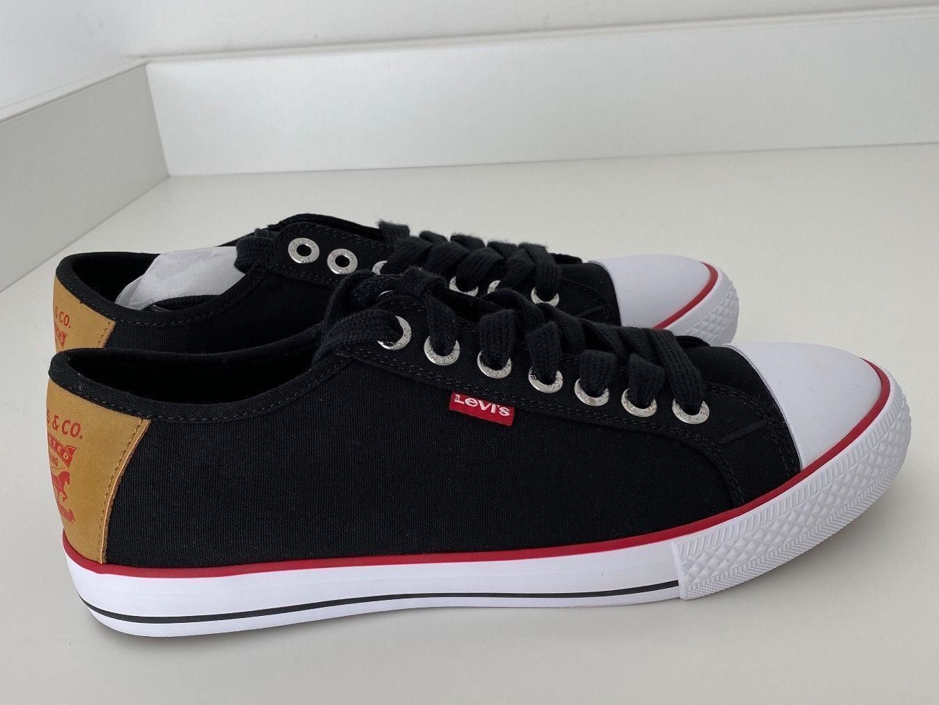 Levi's Damenschuhe: LEVI’S BUCK PATCH LADY Sneaker, Gr. 41 – Neu und originalverpackt aus Luzern von falena01
